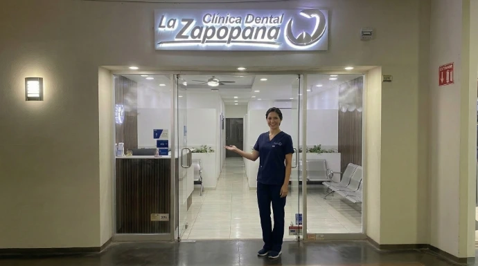 Entrada a Clínica Dental